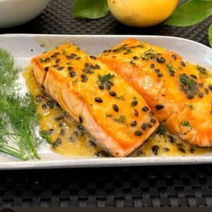 SALMÃO AO MOLHO DE MARACUJÁ